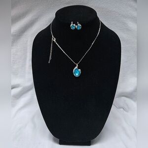 Elegant Blue and Silver Jewelry Set